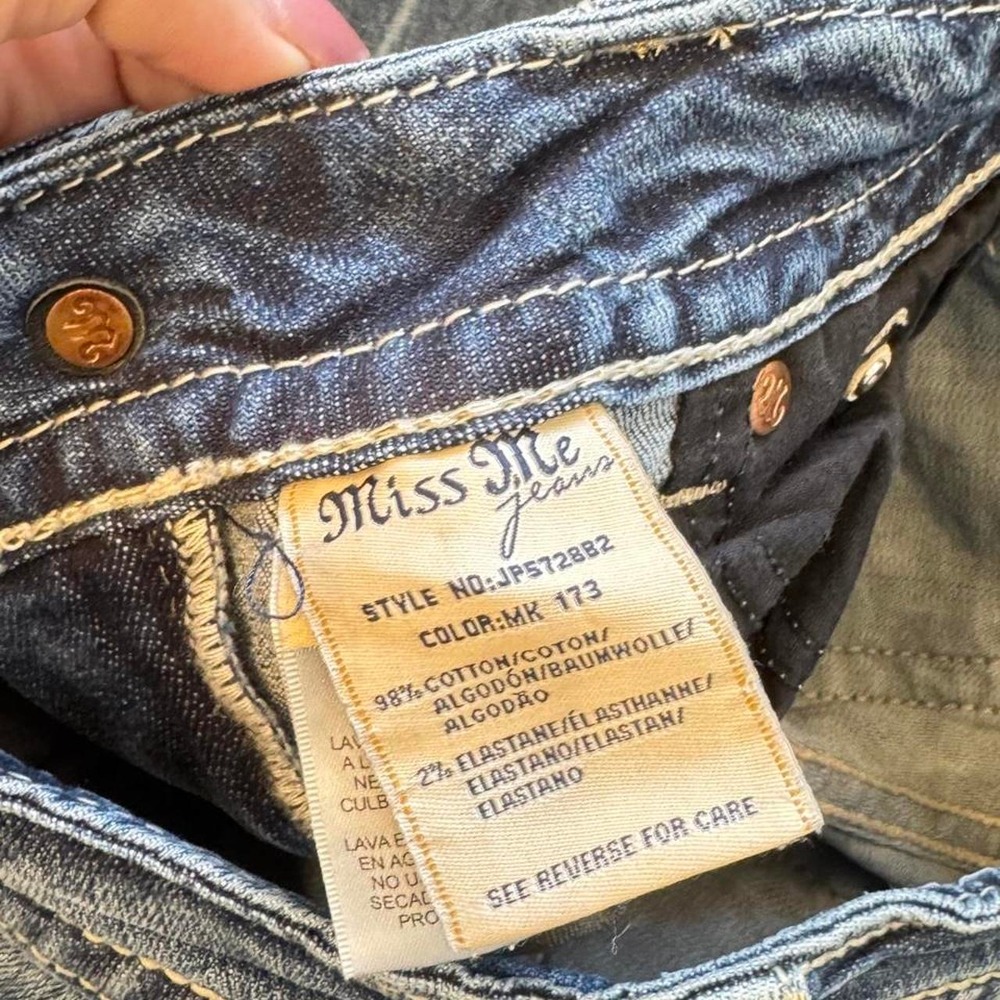 Miss Me Low Rise Bootcut Jeans - Picture 6 of 7